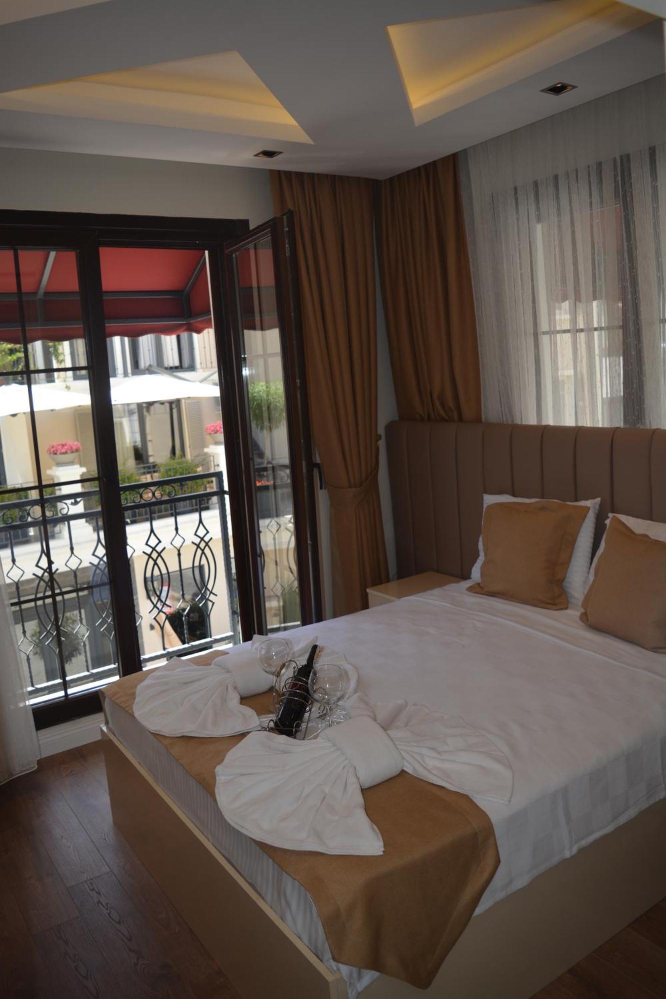 Garden Elisa Hotel Istanbul Exterior photo