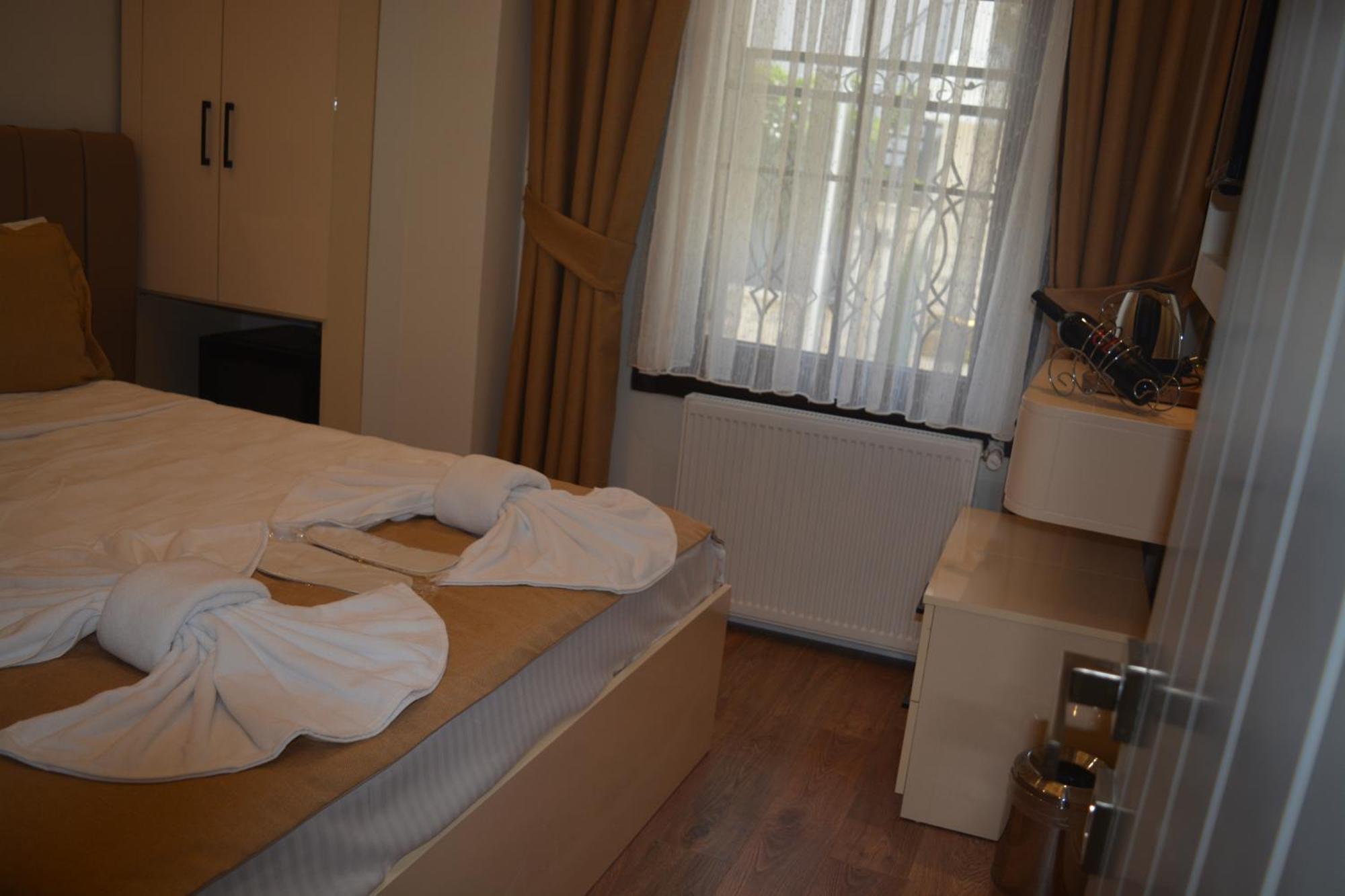 Garden Elisa Hotel Istanbul Exterior photo